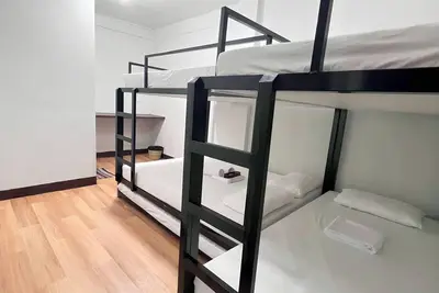 Image de Comfortable Group Stay Room with Ac
