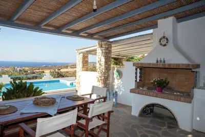 Image de Pool's House with unrestricted sea view
