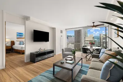 Image de 14th Floor Waikiki City & Mountain Views! Full Kitchen! Walk to Beach!