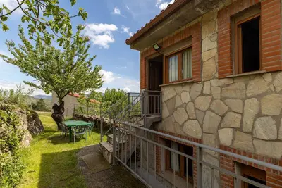 Image de Maison de vacances Paraíso Étage Supérieur – Vue sur le lac, Gredos & Jardin