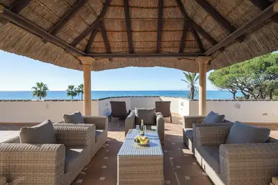 Image de Incredible Frontline 5br Villa | Spectacular Sea Views, Pool | 30 secs to Beach