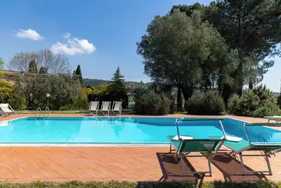 Image de Maison de vacances privée avec piscine privée, Wifi, Tv, patio, animaux admis, vue panoramique
