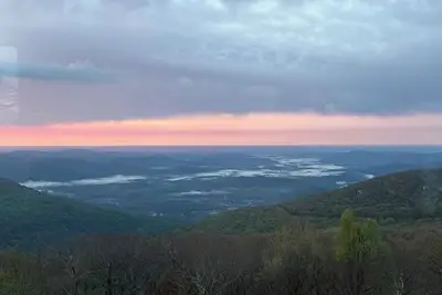 Image de Gorgeous 4-bedroom penthouse condo with building elevator at Wintergreen!