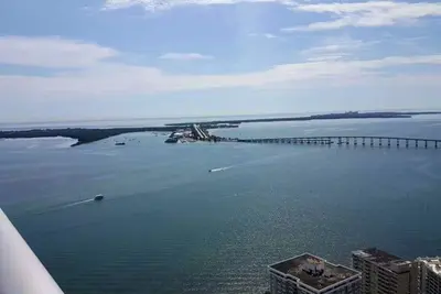 Image de Amazing-Water Views 3 bedroom 2 bath >Free Parking
