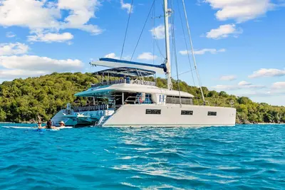 Image de Floating Villa: All-Inclusive Yacht Vacation with Captain & Chef - 8 Guests