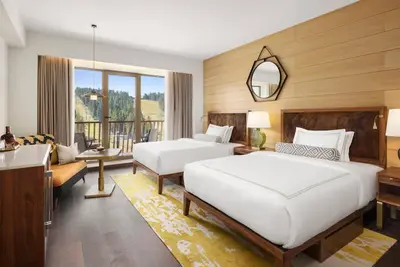 Viceroy Kopaonik | 2 Queen Balcony Slope | 2 Units