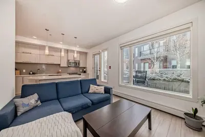 Image de Cozy Modern Mission 1 Br 5minDT  Heated Prk  Spa