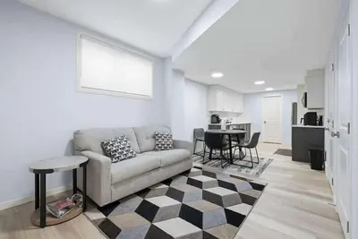 Image de Modern 2br Suite Private Entry Spruce Meadows