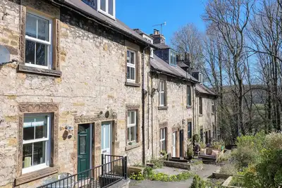 Image de 7 Catcliffe Cottages, family friendly, with open fire in Bakewell