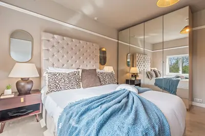 Image de 4 Double Beds Luxury New House Walsall With Parking - Fully Equipped Home