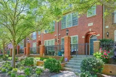 Image de Secure Gated Haven: Walk to Mercedes-Benz Stadium & 2026 World Cup!