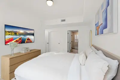 Image de 2br/2ba Perfect Unit | Free Parking
