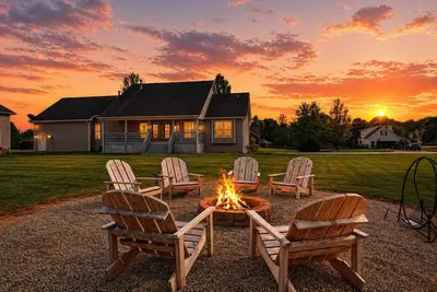 Image de Exclusive Buckner retreat w/ theater & game room!