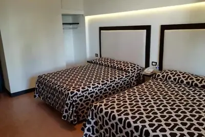 Image de Modern Stylish City Retreat Perfectly Located Near Dining, Shops, & Attractions