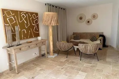 Image de Villa d’Exception Vue Mer – Piscine à Débordement & Domaine Sécurisé