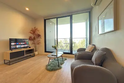 Image de Prime luxury 2br2ba with Pool+Gym+Free Parking