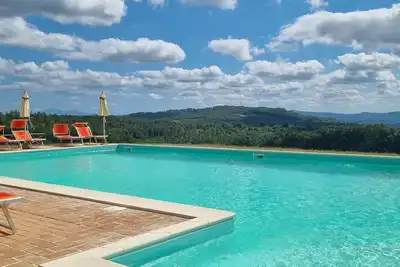 Image de Magnifique maison de vacances pour 6 personnes avec climatisation, Wifi, piscine, près de Sienne