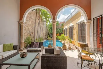 Image de Chez David magnificent colonial retreat