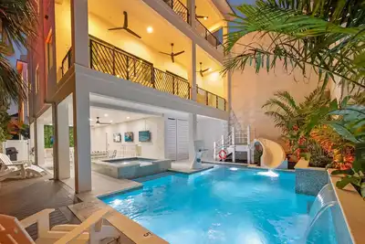 Image de Resort Pool, Rooftop Oasis & Direct Beach Access