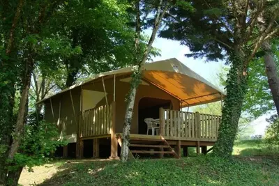 Image de Camping 3 étoiles - Piscine  - ccbg0da