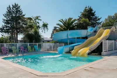 Image de Chalet 4 étoiles - Parc aquatique - ccbg0bi