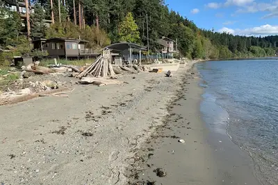 Image de Luxury Cottage on Sandy Beachfront, westside with gorgeous sunsets