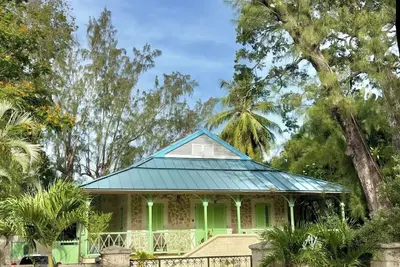 Image de Cashmere Properties, Barbados Beachfront Villa, 3br+Cottage-4br option