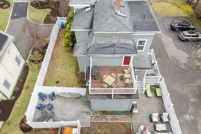 Image de World Cup Ready! 3-bedroom condo in convenient  Newton with air conditioning