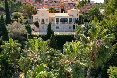 Image de Villa De La Condesa avec une vue imprenable sur la mer, à proximité du golf de La Sella
