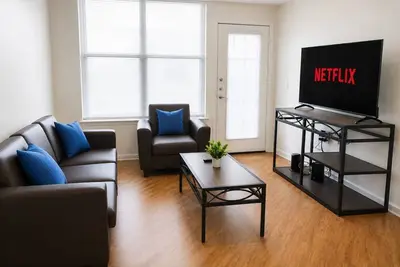 Image de Walk to Uta | Modern Furnished 2br w/ Pool & Gym