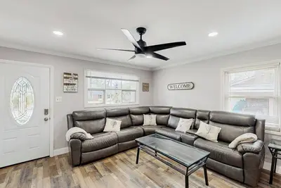 Image de Charming home w/wifi, outdoor patio, and in the heart of Savannah