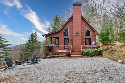 Image de Apollo's Perch – Cozy 2br Mountain Cabin Near Cashiers