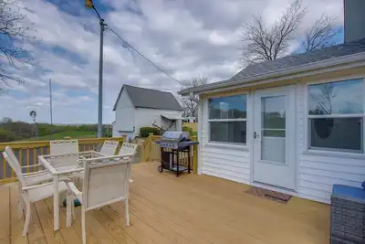 Image de Fire Pit & Amazing Views! 15-Acre Colfax Farmhouse