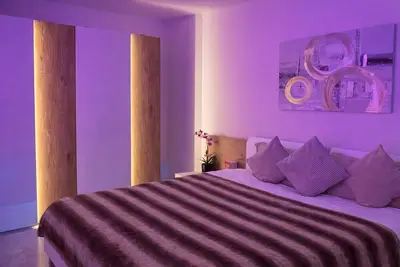 Image de Mercury tower apartment by Dahlia