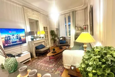 Image de Appartement Chic près des Champs Elysées