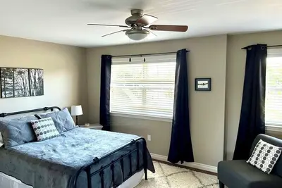Image de Fredericton Spacious-Cozy Family-Friendly 2br Morden Private House