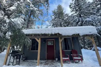 Image de Henrys cabin on the river