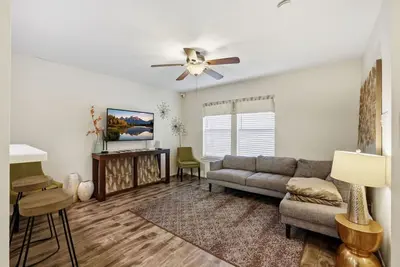 Image de Cozy Downtown Home W/ Beautiful City Views!