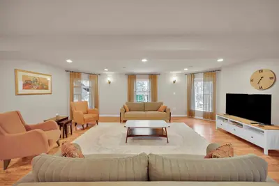 Image de Modern Basement Suit of Fairfax