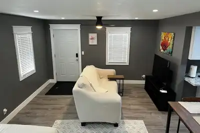Image de Sleek Tiny Urban Retreat