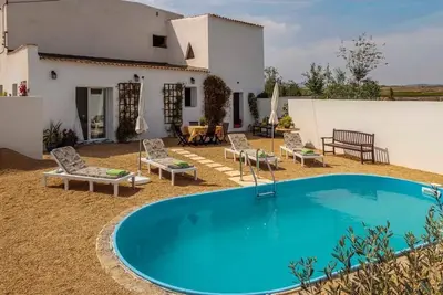 Image de Charming Dovecote, rural setting, private exclusive pool and garden, sleeps 4.