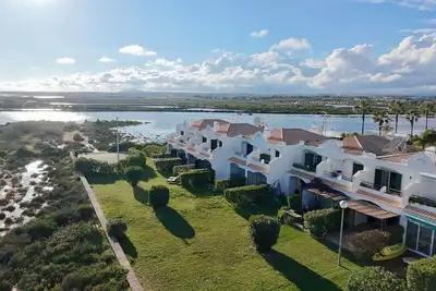 Image de Villa Solria 3-Bedroom Villa 5 Minutes from the Beach