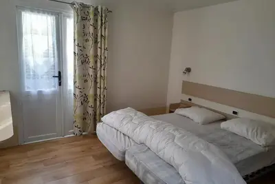 Image de Mobil home Vignemale 2 chambres = draps + serviettes +ménage 4 pers 4 personnes