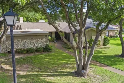 Image de Adorable 3-bedroom house with Ac in charming Duncanville