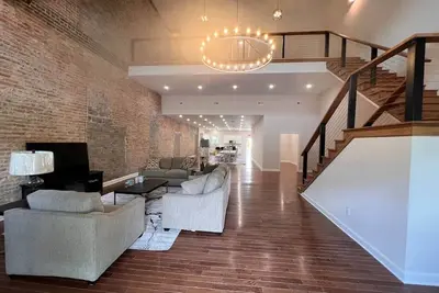 Image de Beautiful New Riverfront Condo in Fries Va