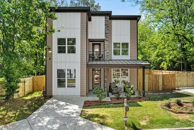 Image de Cozy Modern Escape with Grill & Backyard Space