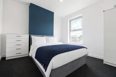 Image de Large House, Perfect for Contractors, Sleeps 8