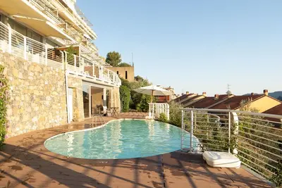 Image de À 5 min des plages, cadre calme avec piscine top
