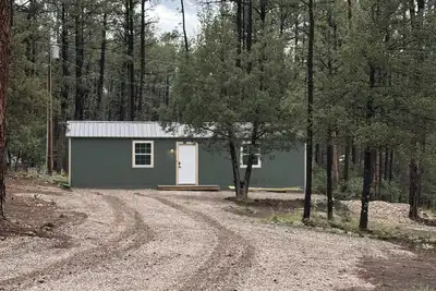 Image de Cozy cabin less than 1 mile off the paved road in Timberon.