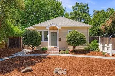 Image de Chico Charmer ~Near Chico State University & Downtown Chico-Pet Friendly